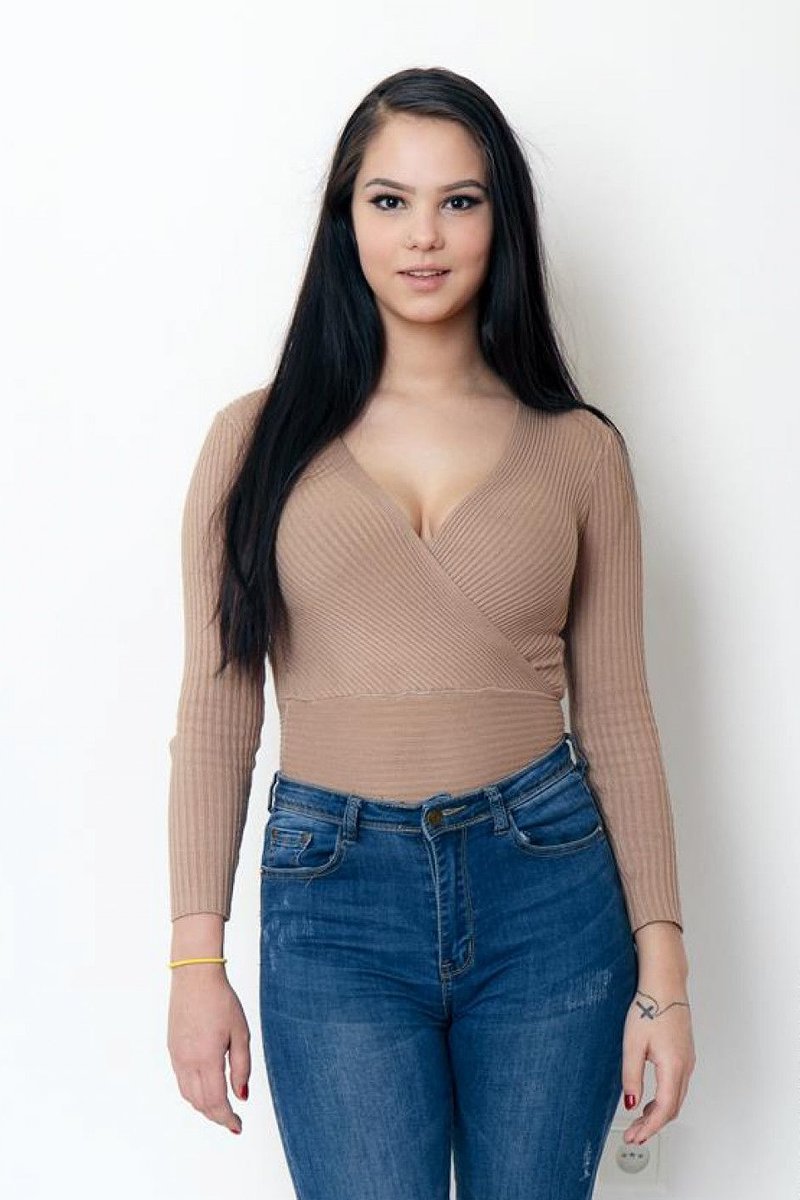 Каролина, 34 года, 0 размер груди